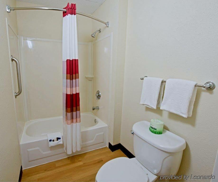 Red Roof Inn Milwaukee Airport Oak Creek Esterno foto